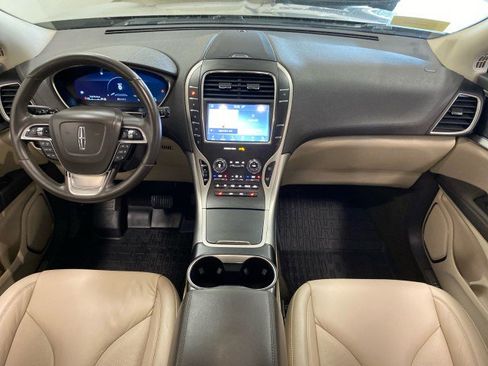 Used 2020 Lincoln Nautilus Premier w/ Equipment Group 101A AWD/4WD image 11