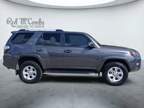 Used 2022 Toyota 4Runner SR5 Premium w/ Moonroof Package AWD/4WD image 11