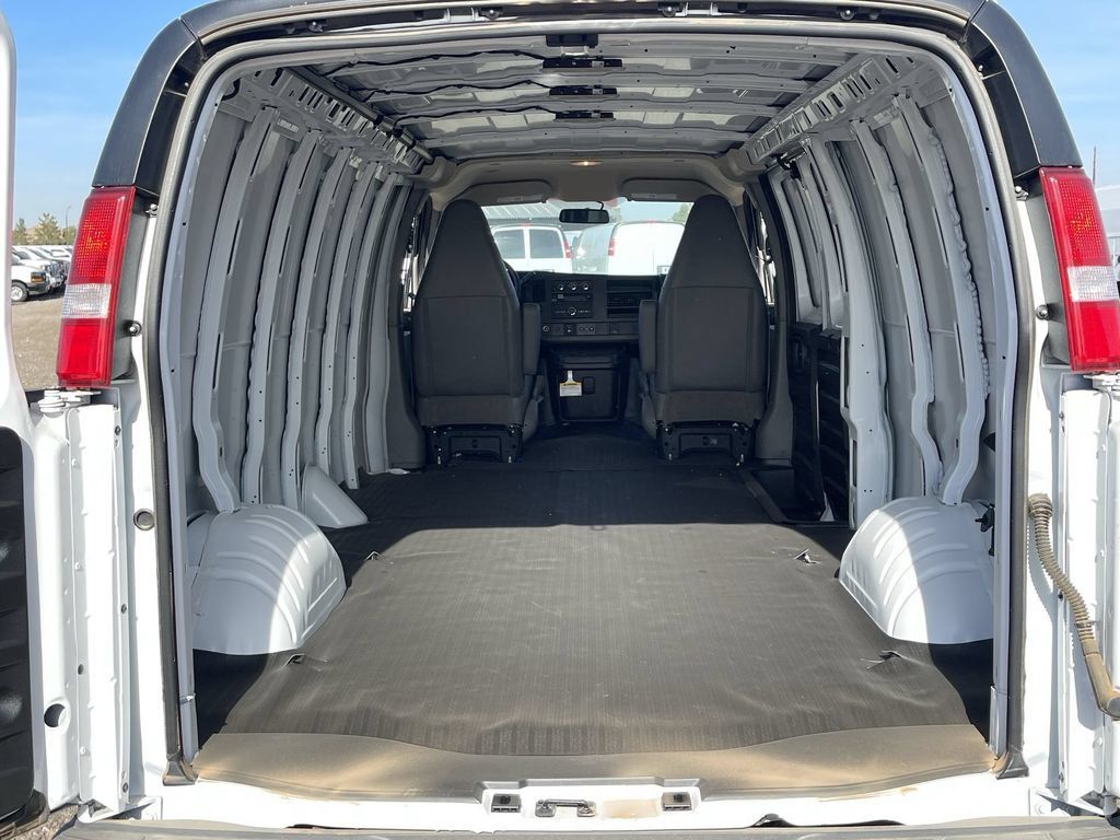 New 2025 GMC Savana 2500 Extended w/ Driver Convenience Package RWD image 25