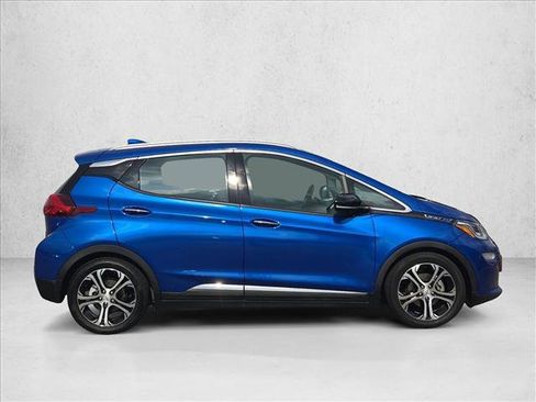 Used 2021 Chevrolet Bolt Premier w/ Infotainment Package image 4