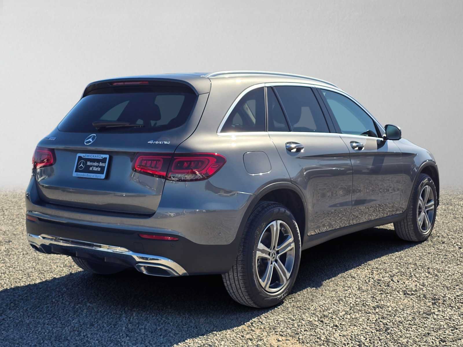 Used 2022 Mercedes-Benz GLC 300 4MATIC image 3
