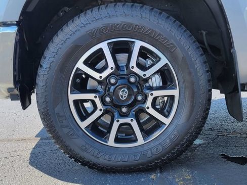 Used 2015 Toyota Tundra SR5 w/ TRD Off Road Package AWD/4WD image 11