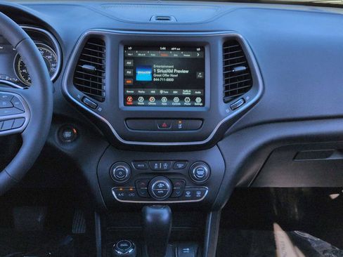 Used 2022 Jeep Cherokee Latitude Lux w/ Sun & Sound Group image 46