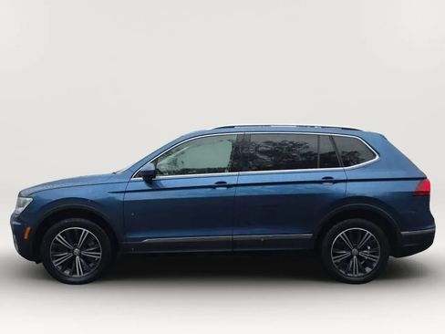 Used 2018 Volkswagen Tiguan SEL AWD/4WD image 5