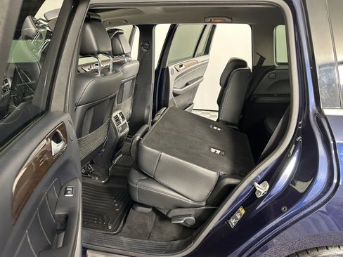 Used 2015 Mercedes-Benz GL 450 4MATIC image 31
