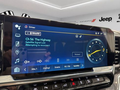 Used 2025 Chevrolet Silverado 1500 High Country w/ Technology Package image 33