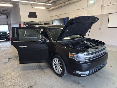 Used 2018 Ford Flex Limited AWD/4WD image 7