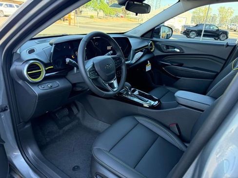 New 2026 Chevrolet Trax ACTIV image 12