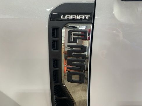 New 2026 Ford F250 Lariat w/ Chrome Package image 15
