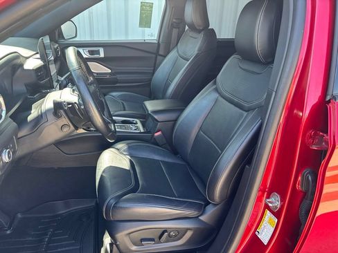 Used 2021 Ford Explorer ST w/ Equipment Group 401A AWD/4WD image 12
