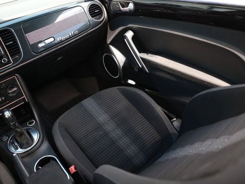 Used 2014 Volkswagen Beetle R-Line FWD image 20