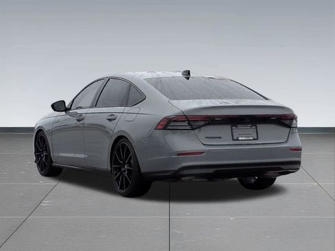 Used 2025 Honda Accord SE image 4