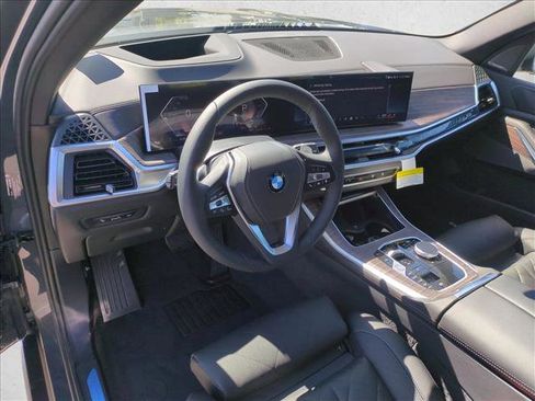 Used 2026 BMW X5 xDrive40i AWD/4WD image 3