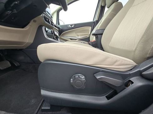 Used 2021 Ford EcoSport SE image 19