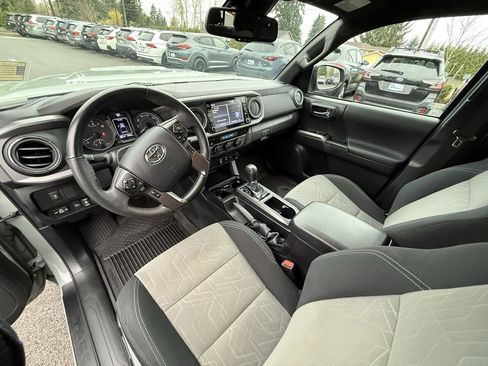 Used 2023 Toyota Tacoma TRD Sport image 13