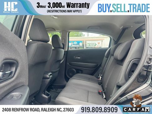 Used 2019 Honda HR-V LX image 16