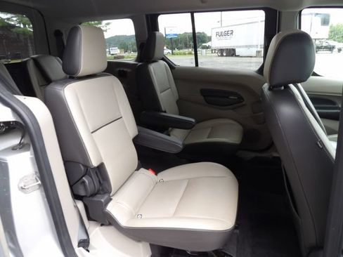 Used 2016 Ford Transit Connect Titanium FWD image 11