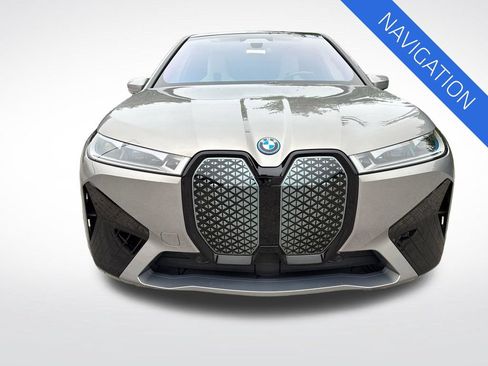 Used 2024 BMW iX xDrive50 w/ Premium Package AWD/4WD image 10