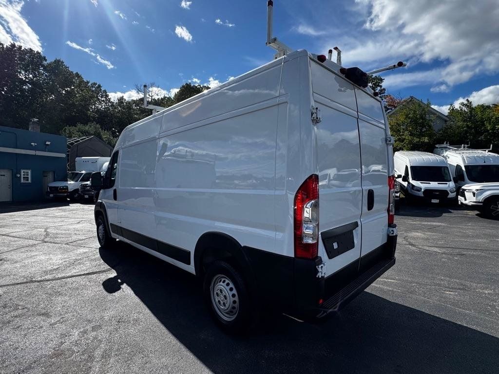 Used 2025 RAM ProMaster 2500 FWD image 4