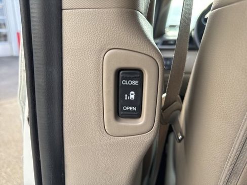 Used 2011 Honda Odyssey EX-L image 17