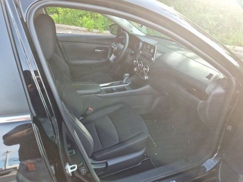 Used 2024 Nissan Sentra SV w/ All-Weather Package FWD image 10