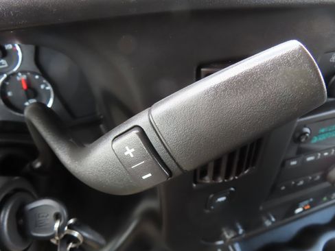 Used 2023 GMC Savana 2500 w/ Driver Convenience Package image 26