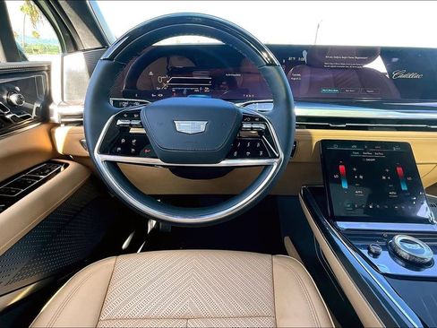 New 2026 Cadillac Escalade IQ Luxury 2 AWD/4WD image 13