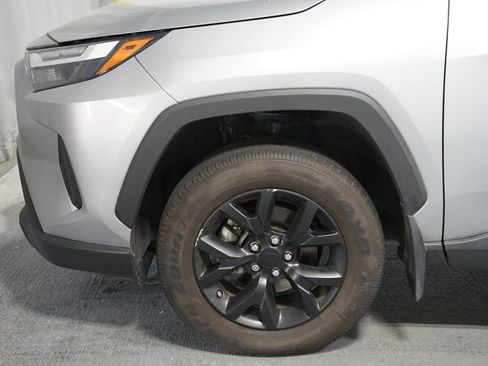 Certified 2024 Toyota RAV4 LE FWD image 5