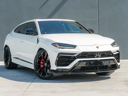 Used 2021 Lamborghini Urus AWD/4WD image 5
