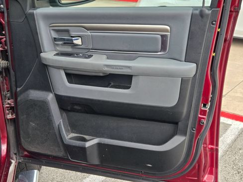 Used 2017 RAM 1500 Lone Star RWD image 28