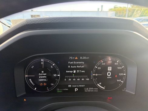 Used 2023 Mitsubishi Outlander SE AWD/4WD image 24