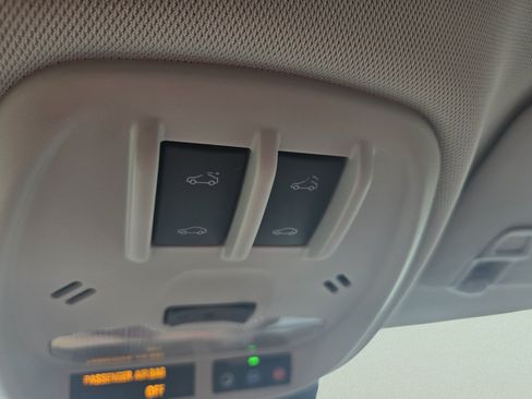 Used 2025 Chevrolet Trax ACTIV w/ Sunroof Package FWD image 21