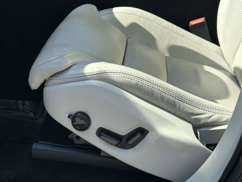 Certified 2022 Volvo XC90 T6 Inscription w/ Lounge Package image 20