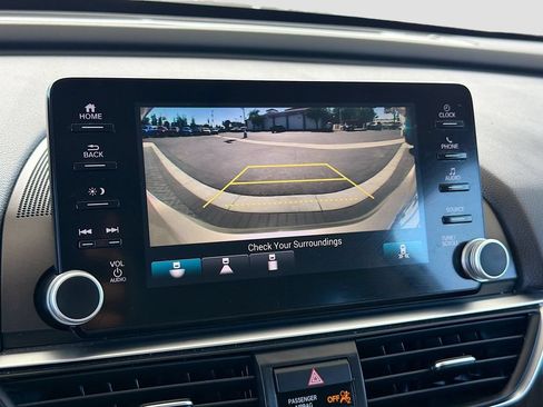 Used 2018 Honda Accord EX image 13