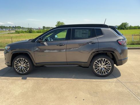 New 2024 Jeep Compass Limited w/ Elite Group image 5