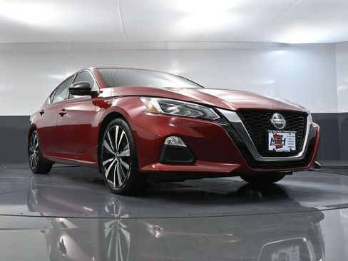 Used 2019 Nissan Altima 2.0 SR image 51