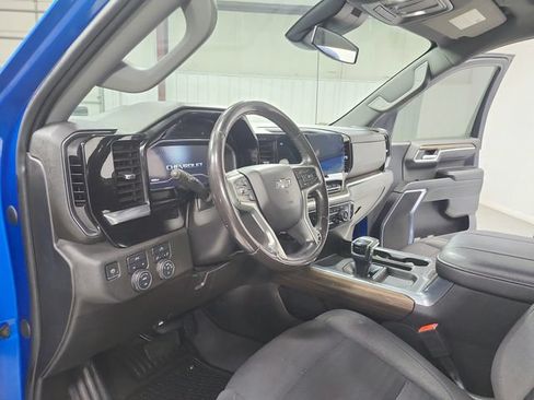 Used 2023 Chevrolet Silverado 1500 RST w/ Protection Package AWD/4WD image 18