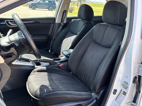 Used 2018 Nissan Sentra SV FWD image 12