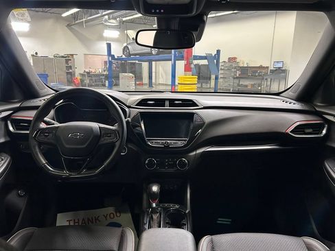 Used 2021 Chevrolet TrailBlazer RS w/ Sun and Liftgate Package FWD image 19