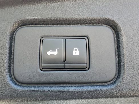 Certified 2023 Nissan Pathfinder SL AWD/4WD image 10
