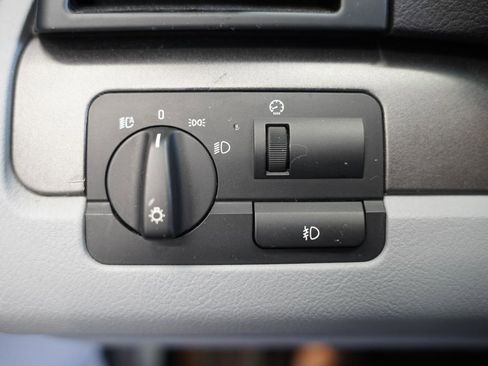 Used 2004 BMW M3 Coupe image 22