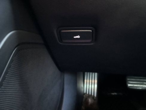 Used 2016 Chevrolet Corvette Stingray Coupe RWD image 19
