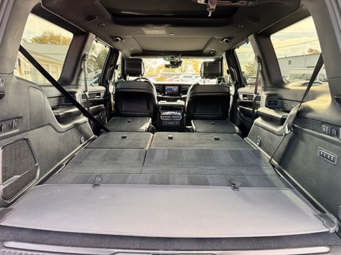 Used 2022 Jeep Wagoneer Series III image 9