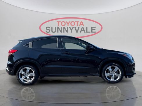 Used 2017 Honda HR-V EX-L image 9