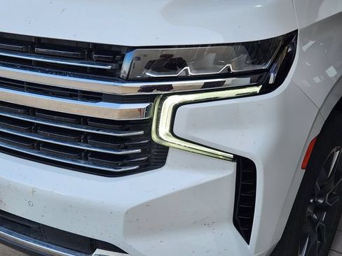 Used 2024 Chevrolet Tahoe LT w/ LT Signature Package RWD image 8
