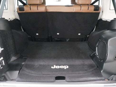 Used 2014 Jeep Wrangler Unlimited Sahara w/ Connectivity Group image 19