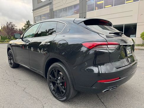 Used 2022 Maserati Levante GT image 8