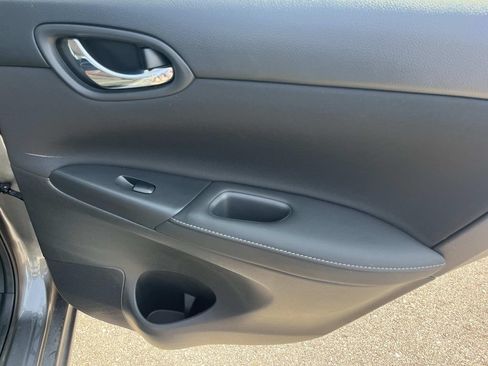 Used 2018 Nissan Sentra S w/ S Midnight Style Package FWD image 20