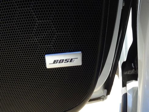 Used 2024 Buick Enclave Premium image 17