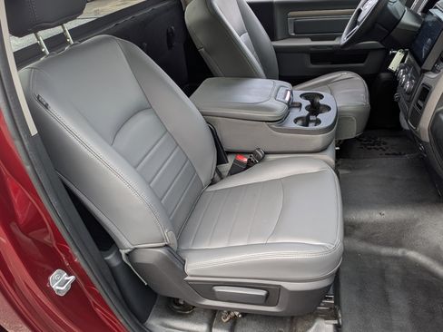 Used 2017 RAM 1500 Tradesman w/ Power & Remote Entry Group image 18